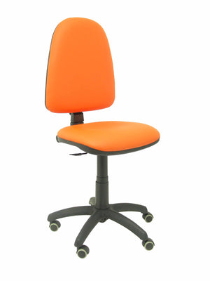 Silla Ayna similpiel naranja ruedas de parqué