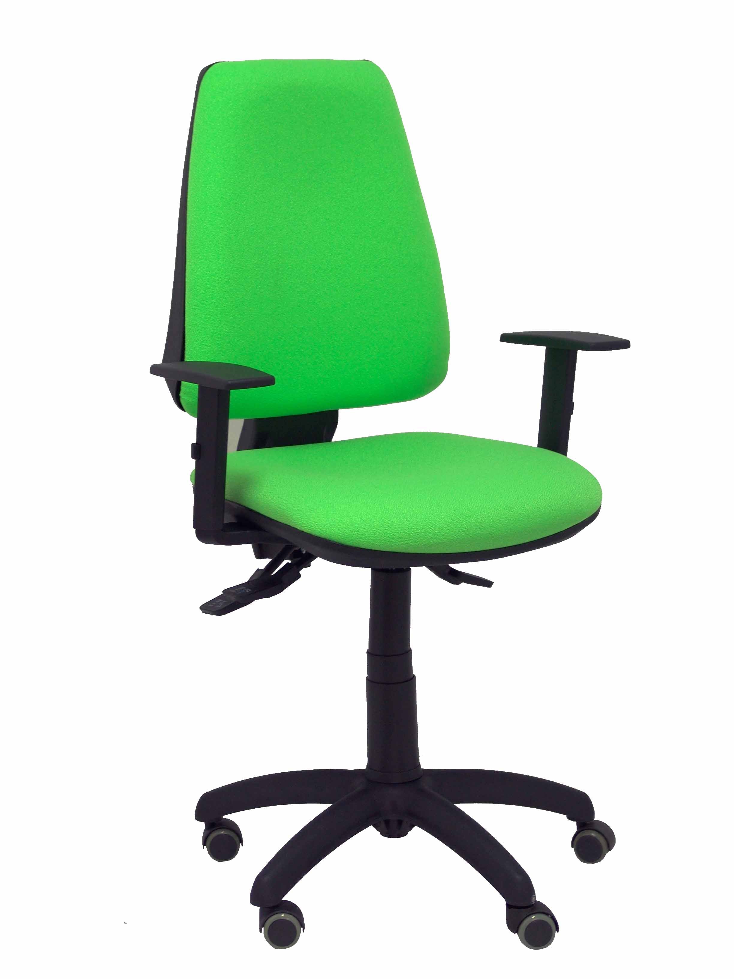 Silla Elche S bali verde pistacho brazos regulables ruedas de parquet