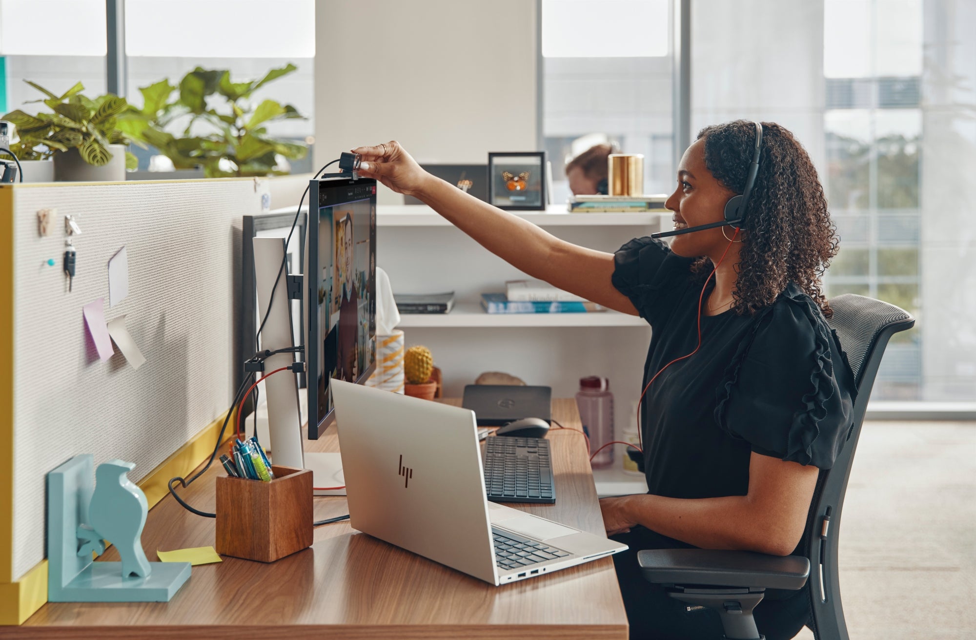 Auriculares Poly Blackwire 3220 estéreo USB-C + adaptador USB-C/A (paquete)