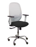 Silla Cilanco blanca malla blanca asiento similpiel negro brazo regulable base cromada ruedas de