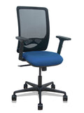 Silla Zulema sincro malla negra asiento bali azul marino brazos 2D ruedas 65mm