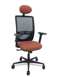 Silla Zulema sincro malla negra asiento bali marrón brazos 2D ruedas 65mm cabecero